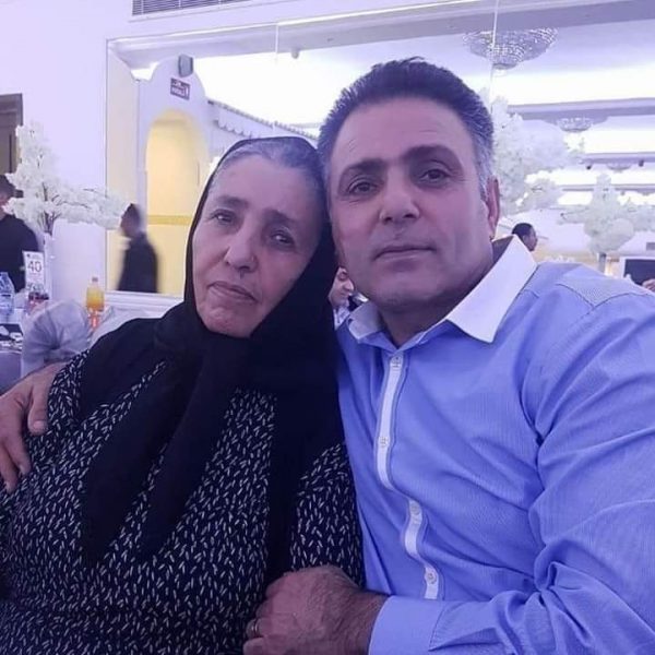 ANNE İLE OĞUL KORONA VİRÜSE YENİK DÜŞTÜ