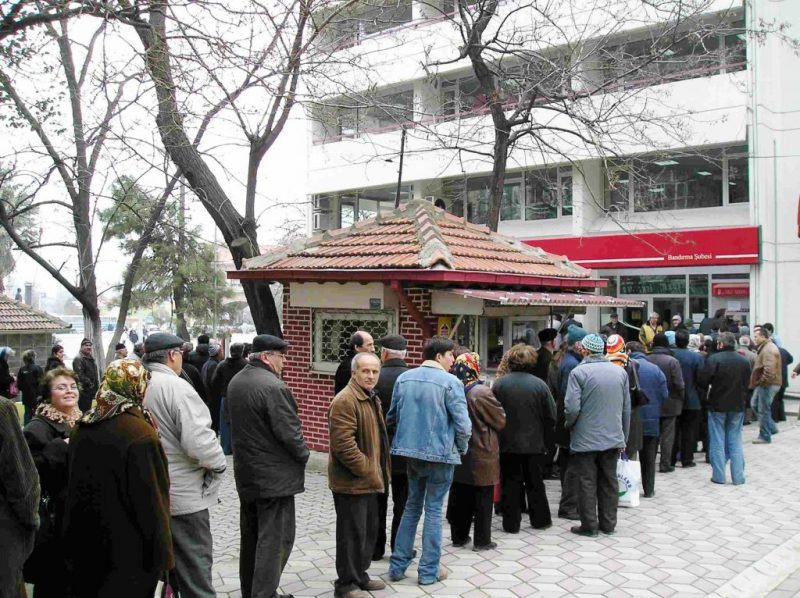 Enflasyon rakamları ve maaş artışları belli oldu