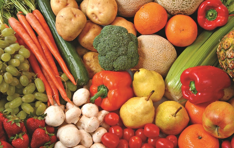 Semt pazarlarında sebze ve meyve fiyatları