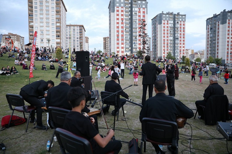 ” MELİKGAZİ’DE HAYAT VAR” KONSERLERİ