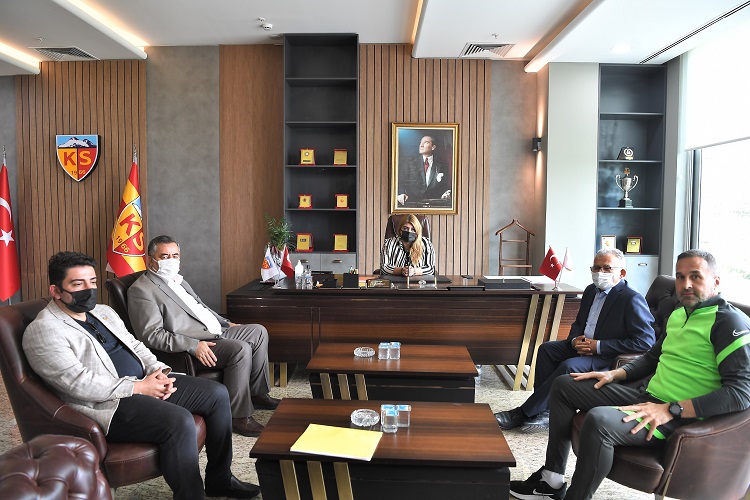 “KAYSERİSPOR’U ELBİRLİĞİ İLE YÜKSEKLERE TAŞIYACAĞIZ “