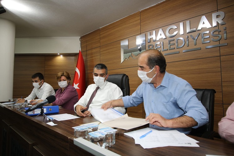 HACILAR’DA 88 DAİRENİN İHALESİ YAPILDI