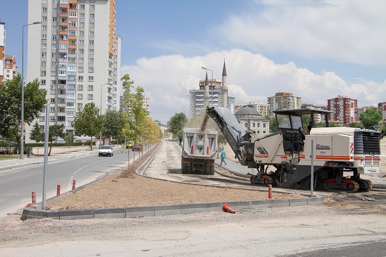 TALAS BİLGE KAĞAN CADDESİ YENİLENİYOR