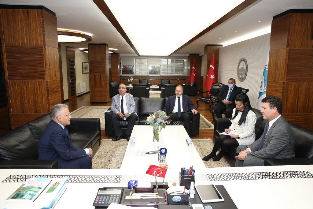 BM MÜLTECİLER YÜKSEK KOMİSERLİĞİ TÜRKİYE TEMSİLCİSİ’NDEN BÜYÜKKILIÇ’A ZİYARET