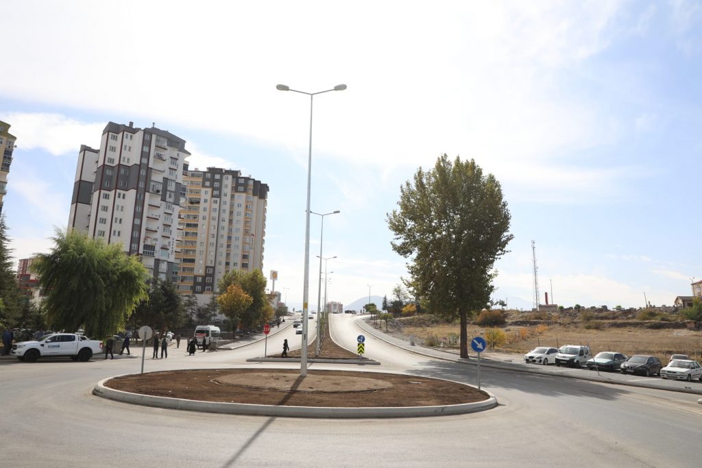 MELİKGAZİ’DEN ULAŞIMDA HİZMET ATAĞI