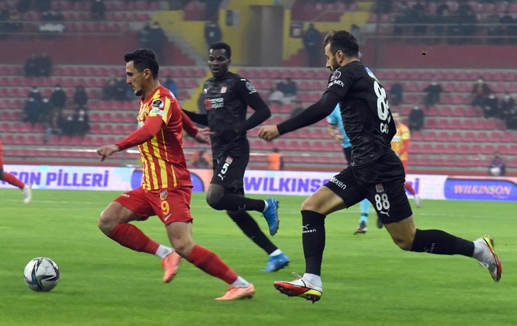 Kayserispor 3 Puanı 3 Golle Aldı