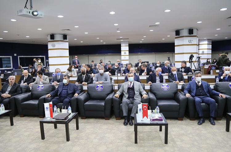 “Düşük Kur İhracatçılarımızın Rekabet Gücünü Zayıflatır”