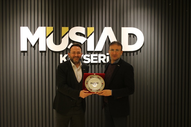 Kayseri MÜSİAD’da Bayrak Değişimi: Ferhat Akmermer Şube Başkanı Oldu