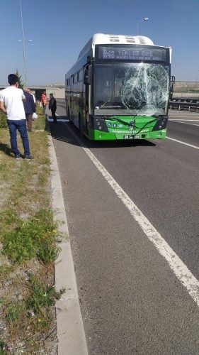 Yemliha otobüsü kaza yaptı