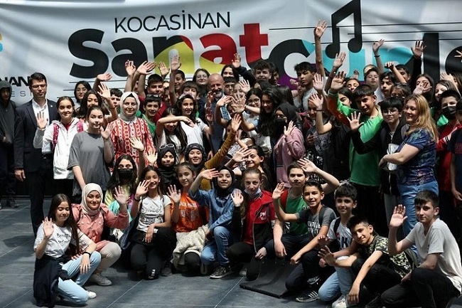 Kocasinan’da Türk Halk Müziği Ses Yarışması düzenlendi