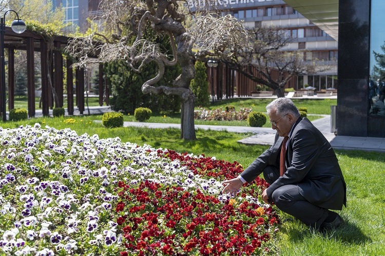 BÜYÜKKILIÇ : ÇEVREYİ EVİMİZ BİLDİK