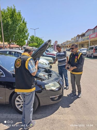 Oto pazarı ve galericiler denetlendi