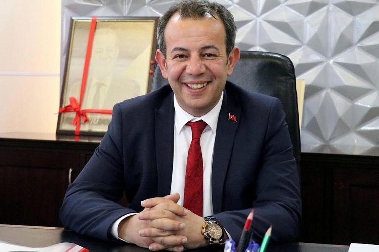 TANJU ÖZCAN CHP’DEN İHRAÇ EDİLDİ