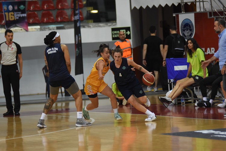 Kayseri Basketbol – B.Uludağ Basketbol 67 – 61