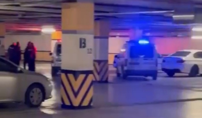 AVM otoparkında uzun namlulu silah çekildi