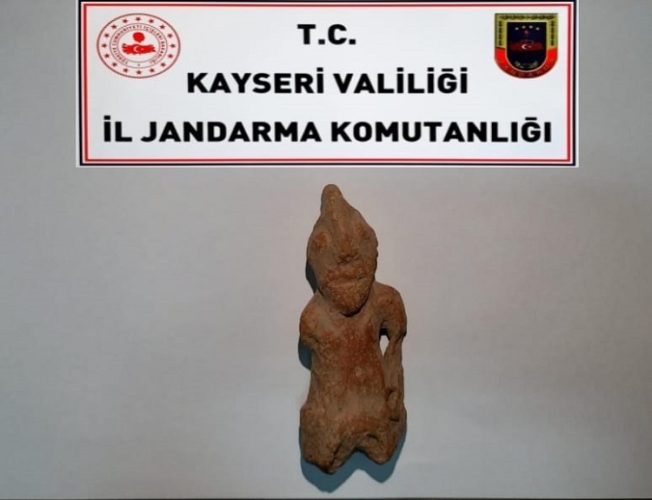 5 bin yıllık tarihi eser ele geçirildi