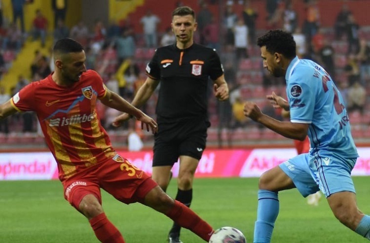 Trabzonspor – Kayserispor maçını Ümit Öztürk yönetecek