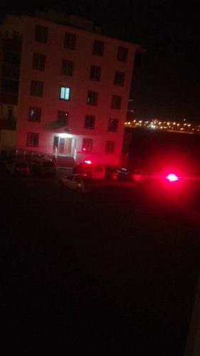 Komşular arasında bıçaklı kavga: 1 yaralı