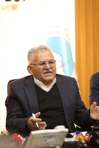 Başkan Büyükkılıç: “Kayseri deprem yönetmeliğine uyduğu için etkilenmedi”