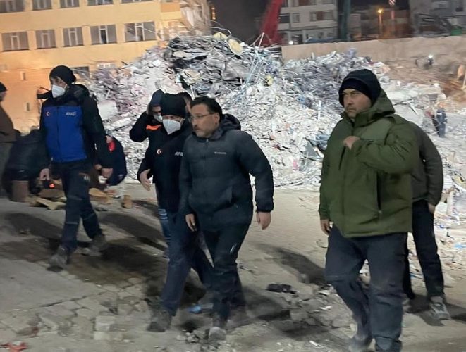 Koordinatör Vali Çiçek, deprem bölgesinden bilgi verdi