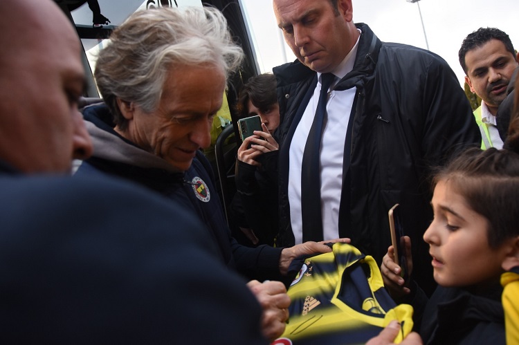 Fenerbahçe kafilesi Kayseri’ye geldi