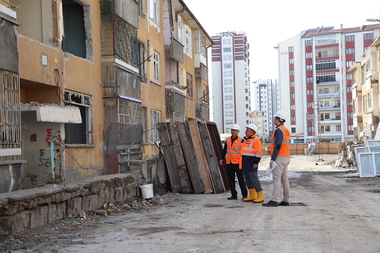 Talas’ta 34 farklı alanda kentsel dönüşüm yapılıyor