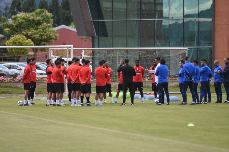 Kayserispor sezonun ilk idmanını Perşembe günü yapacak