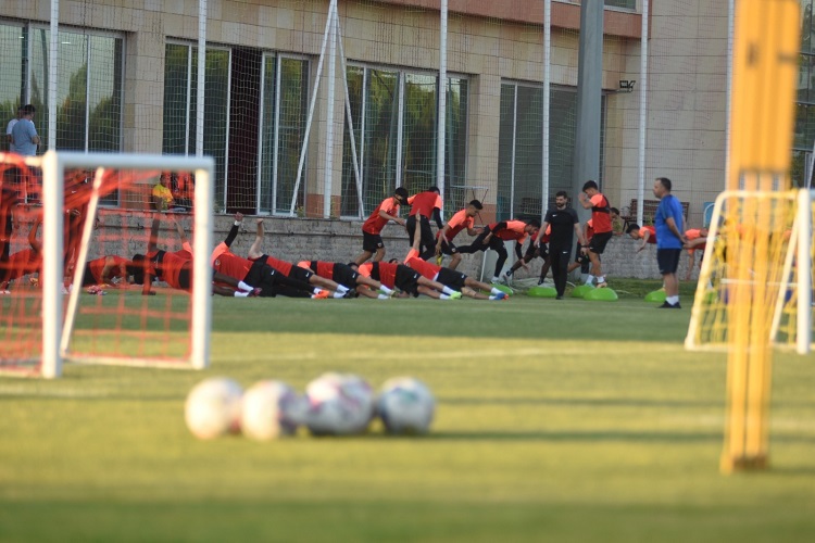 Ligin başlamasına 10 gün kaldı Kayserispor’da yasak kalkmadı