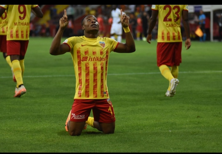 Kayserispor evinde 3 puan aldı: 2-1