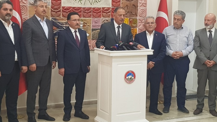 Bakan Özhaseki: “Kayseri’yi ihmal etmiyoruz”
