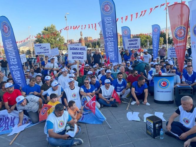 Türk Harb-İş üyelerinden maaş zammı protestosu