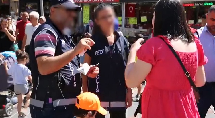Yasa dışı yolla ülkeye giren 14 kişi yakalandı