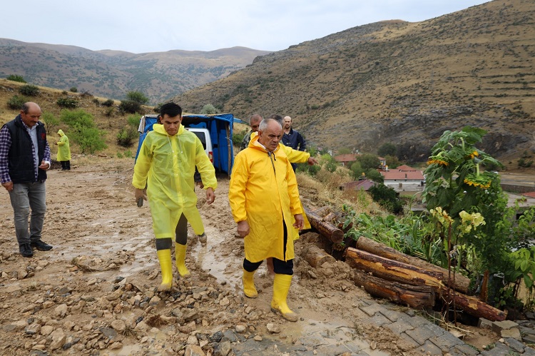 Yahyalı’da sel felaketi sonrası yaralar sarılıyor