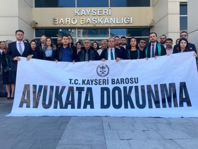 AVUKAT CİNAYETLERİNE BİR TEPKİ DE KAYSERİ BAROSU’NDAN