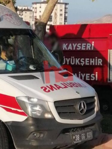 Ağaçta asılı erkek cesedi buldu