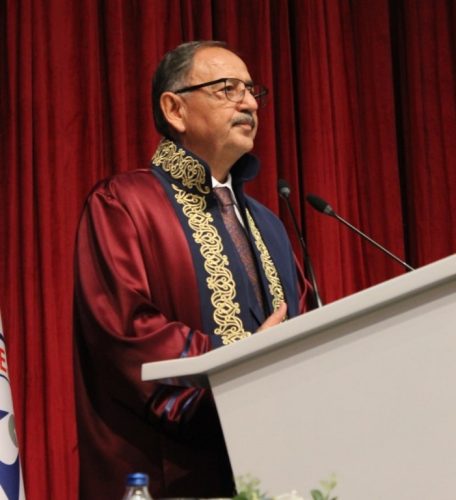 Bakan Özhaseki’ye fahri doktora ünvanı verildi