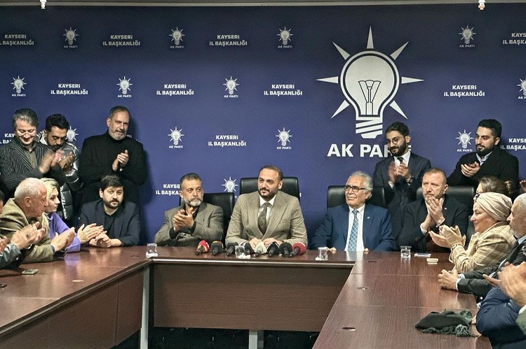 AK Parti Melikgazi İlçe Başkanı Ülke, belediye başkan adaylığı için görevinden istifa etti