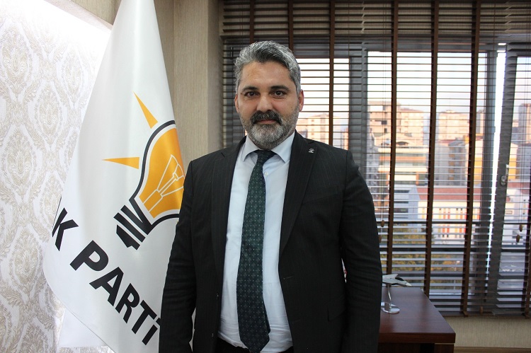 AK Parti İl Başkanı Üzüm:“belediye başkanlarımızın hizmetleri, başkan olmasalarda devam edecek”