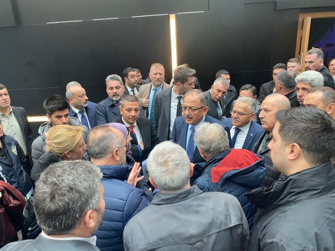 Çevre, İklim, Turizm ve Medya Konferansında Dinamit Fabrikası Tepkisi