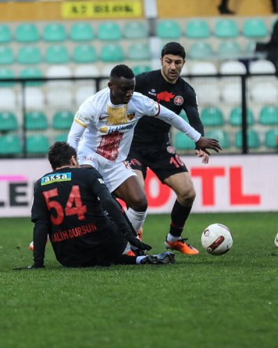 KAYSERİSPOR’DA DÜŞÜŞ SÜRÜYOR