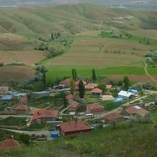 Sarıoğlan’da metruk ikametlerde seçmen kaydı iddiası