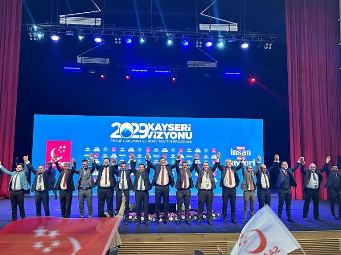 SAADET KAYSERİ’DE BELEDİYE BAŞKAN ADAYLARI AÇIKLANDI