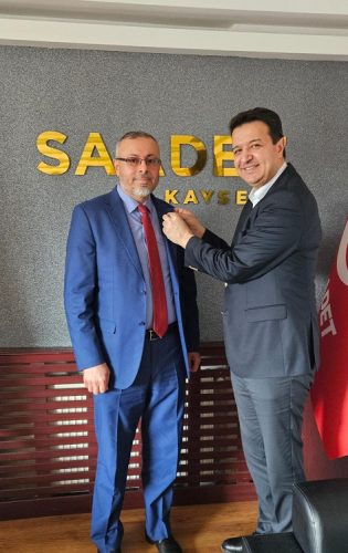 Yeniden Refah Partisi önceki dönem Melikgazi İlçe Başkanı Orhan Adıgüzel, Saadet Partisi’ne geçti