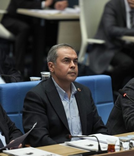 CHP’li Özgür Özer: “Kadir Has Kongre Merkezi satıldı mı?”