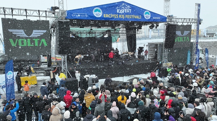 EN BÜYÜK KAR FESTİVALİ KIŞFEST’TE KAR ALTINDA “FERHAT GÖÇER” KONSERİ