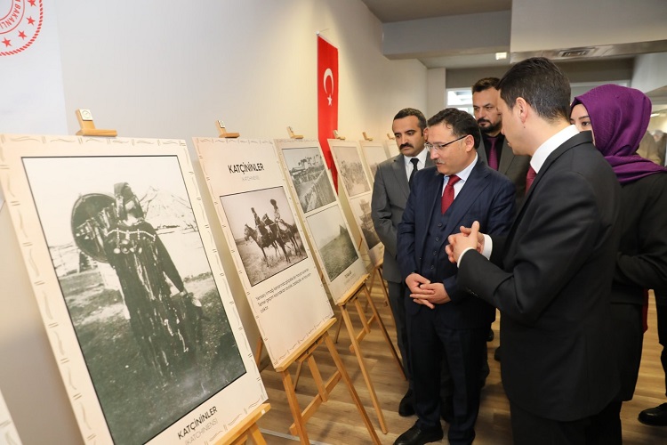 ‘Türk Dünyası Fotoğraf Sergisi’ açıldı