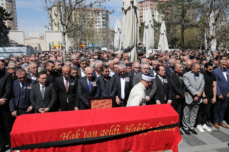 CHP İl Başkanı Feyzullah Keskin’in oğlu Hüseyin Keskin için cenaze töreni düzenlendi