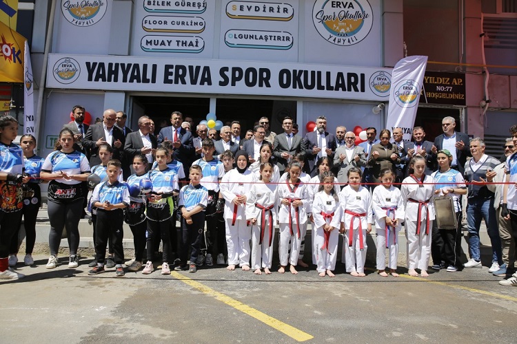 Yahyalı ERVA Spor Okulu açıldı