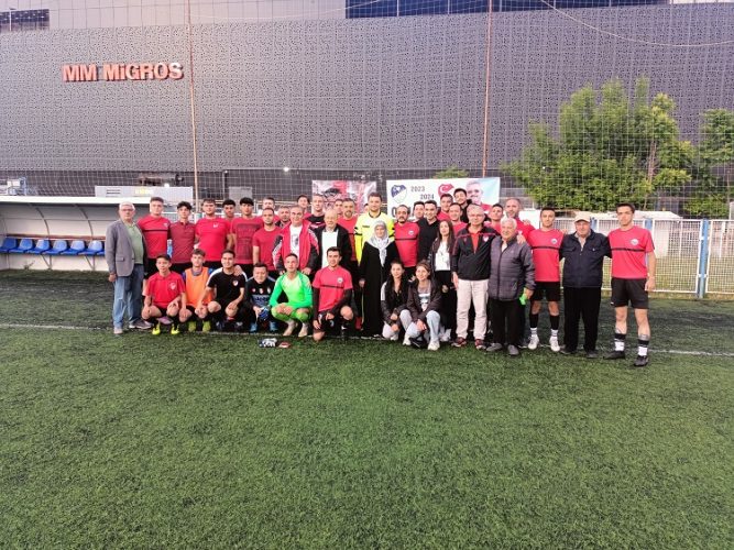 Futbol hakem ve gözlemcileri Osman Altun Futbol Turnuvası’nda sahaya çıktı
