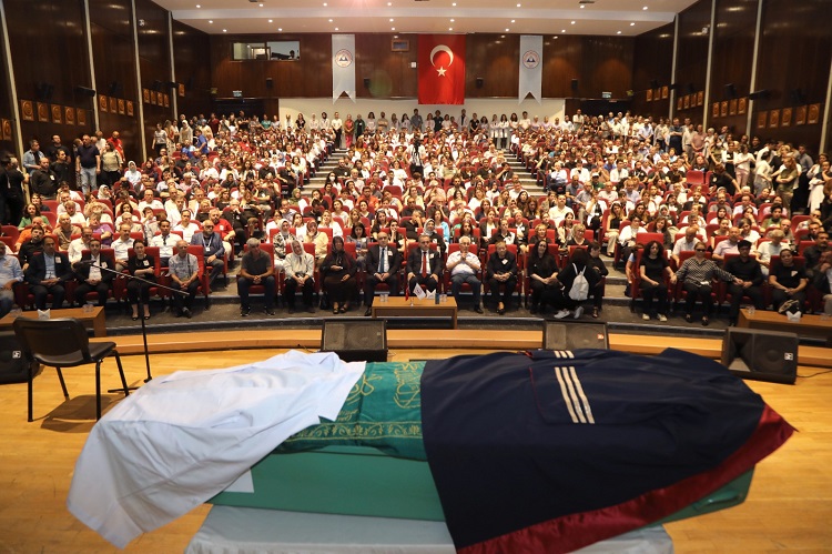 ERÜ’de vefat eden Öğretim Üyesi Prof. Dr. Tamer Güneş için tören düzenledi